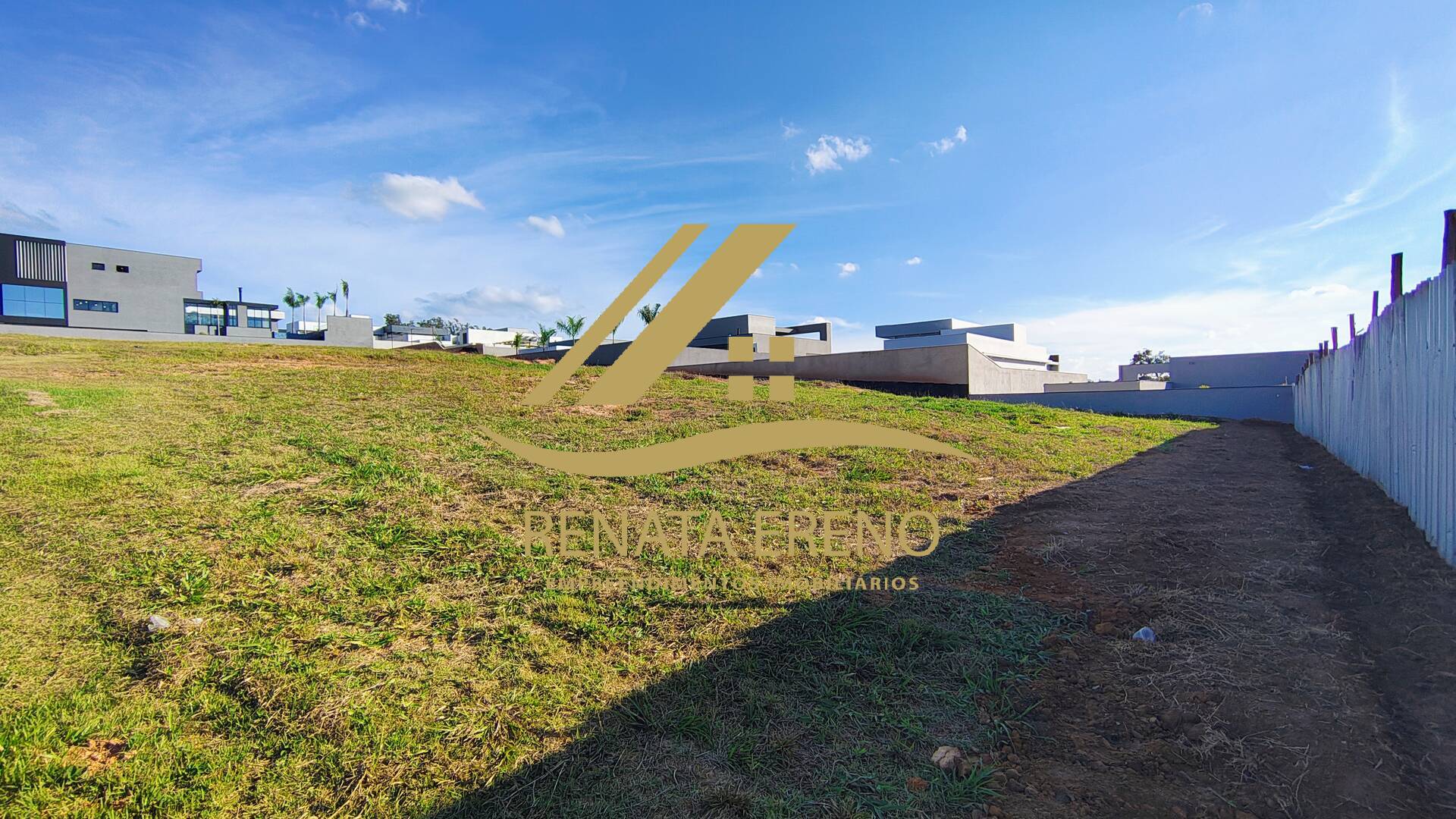 Terreno à venda, 1000m² - Foto 1