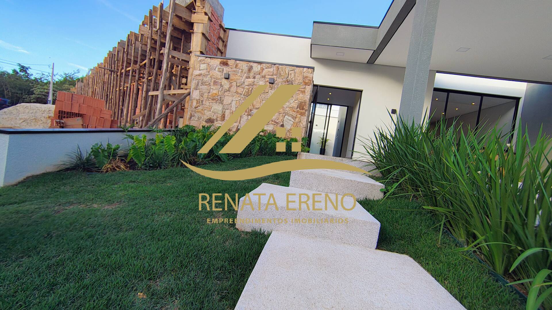 Casa à venda com 3 quartos, 307m² - Foto 3