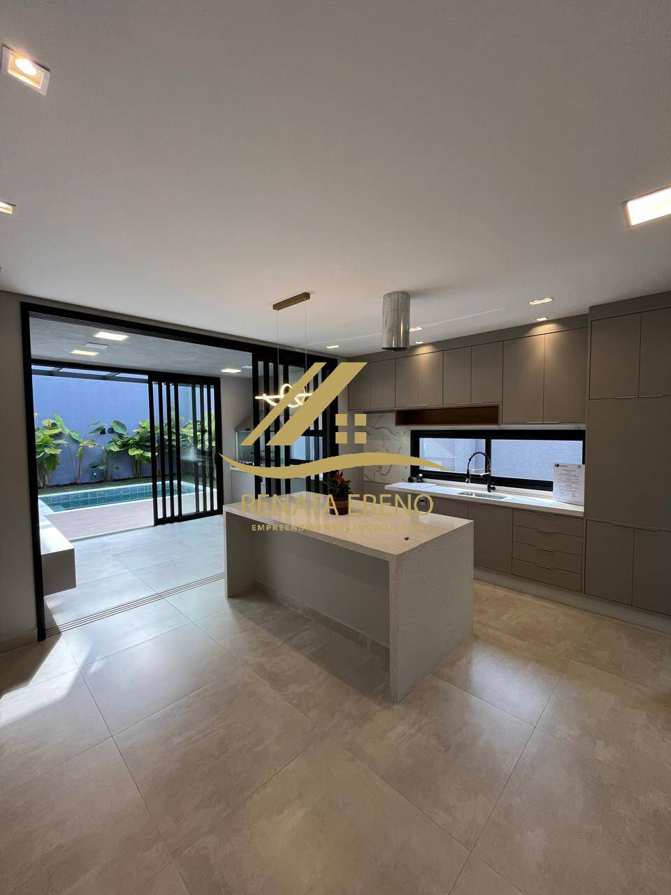 Casa de Condomínio à venda com 3 quartos, 318m² - Foto 13